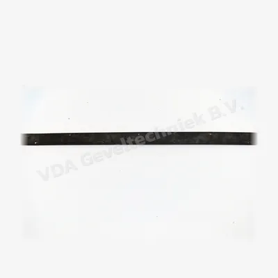 Stalen strip voor rechten van kunststof deuren 5x40x3000mm Voorgeboord.