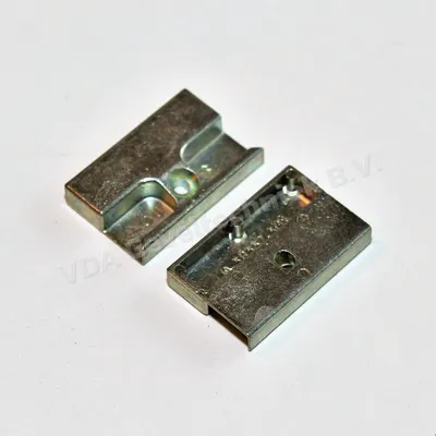 GU SLUITPLAAT 9-38337-30 30MM.