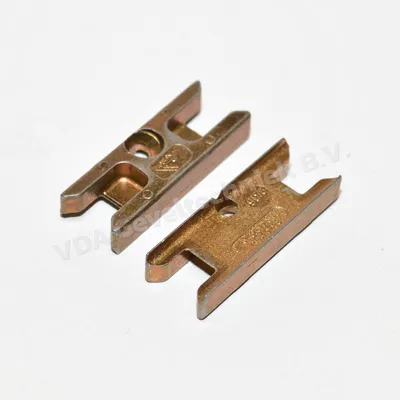 Roto C100 sluitplaat tbv stolpespagnolet M340A18