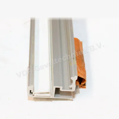 ROTO PATIO GELEIDERAIL 3000MM. WIT