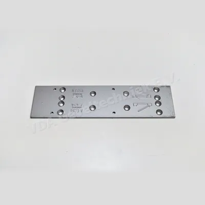 Dorma montageplaat t.b.v. deurdranger TS73V