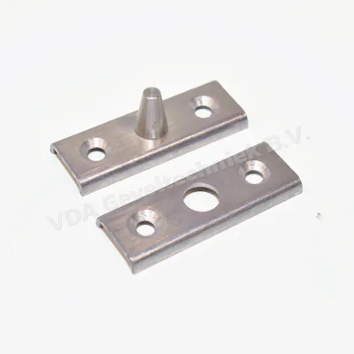 Schuco alu 2 delige veiligheidspen/dievenklauw sluitplaat 229227 / 218194