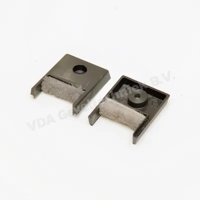 Aliplast eindkap met borstel/mohair voor schuifpui. Zwart/Grijs. 38x45x8MM