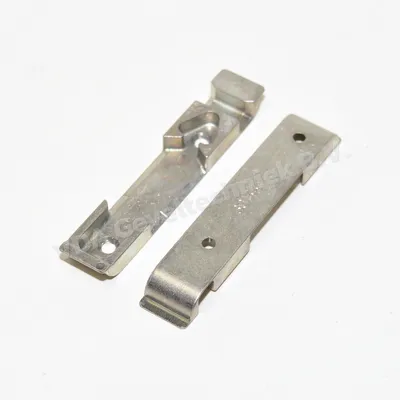 MACO VALSLUITPLAAT HOUT INFREES 4MM 30274