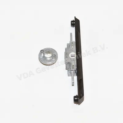 Schuco onderdeel 223095 Overbrengingsmechanisme set 23 mm
Zwart links en rechts toepasbaar, Royal S en AWS , Kammergetriebe F