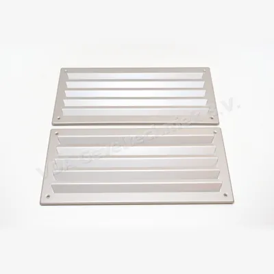 VDA Rooster Aluminium 332 x 157 mm opbouw 2 per set .