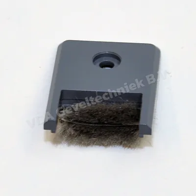 Alcoa Profielstuk grijs Kunststof 42x58 x18 mm (kawneer) eindkap HS met mohair 233725
