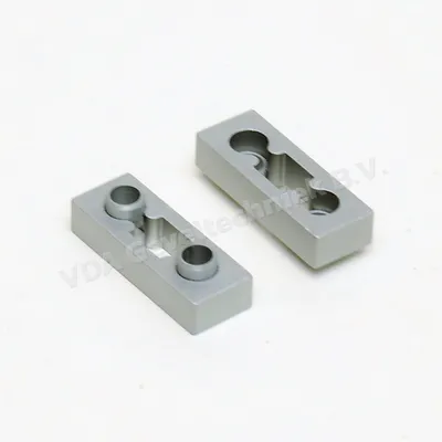 Fapim vulblok Loira 8mm dik tbv aluminium scharnieren. Opbouw. 6669S8-05 per stuk