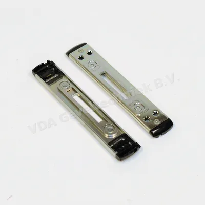 Maco MF-HO haak Sluitplaat NL voor PVC U-6/32/9