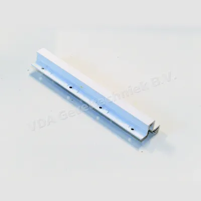Hautau Doos 1 PRIMAT-A Schaar + schaarhouder wit 133865.
Toepassing: raamhoogte min. 250 mm / raambreedte min. 360 mm, max. 3000 mm
