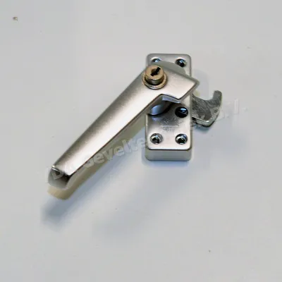 AXA Raamboom raamsluiting links afsluitbaar 3319 zilver met opvulplaat