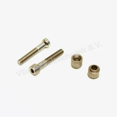 Fapim montage RVS set scharnier 2 x inbusbout M8 x45 / 12-15 2 x 2 delige schroefbus in plastic zakje. Type 6664BX