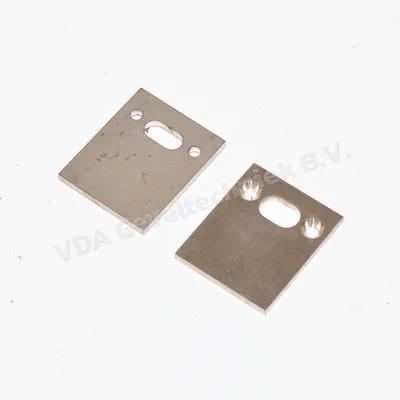 Alcoa Kawneer RVS Sluitplaat voor stolpnaald , 46 x 35 x 3 mm 2 schroefgaten