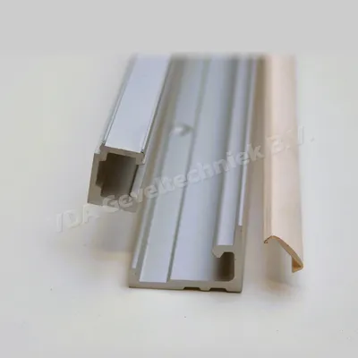 Siegenia PROF.S.PSK200 A0069 GR87/200 RAL9001 K1 301692