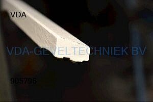 Afwaterdorpel/lekdorpel hout gegrond wit DRM V-1 17x25.5 (prijs per meter)