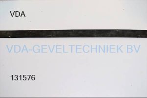 Stalen strip voor rechten van kunststof deuren 5x40x3000mm  Voorgeboord.