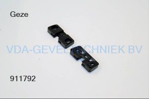 Geze grondplaat voor ketting voor aandrijving t.b.v. bovenlicht Type E740.
112365